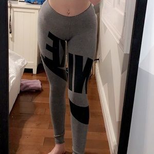 Nike 'Leg-A-See' Exploded Logo Leggings